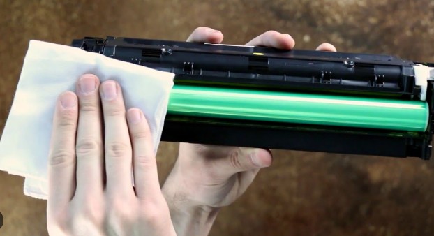 ĆIŠČENJE BOBNA TONERJA